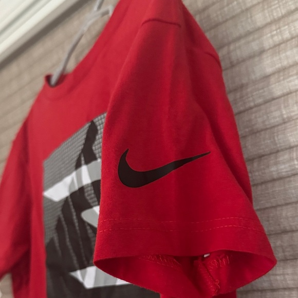 Kids 10/12 Nike Red Tee with Bold Graphic - Picture 2 of 2